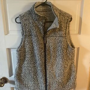 Dylan womens medium fleece vest worn once